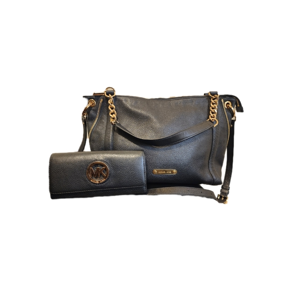 Micheal kors black pebbled leather gold handbag/cross body bundle bag and wallet